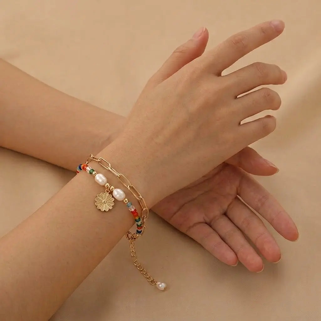 Farbenfrohes Perlen- & Gänseblümchen-Doppelarmband-Set | Legierungskette mit Perlen- & Emaille-Anhänger