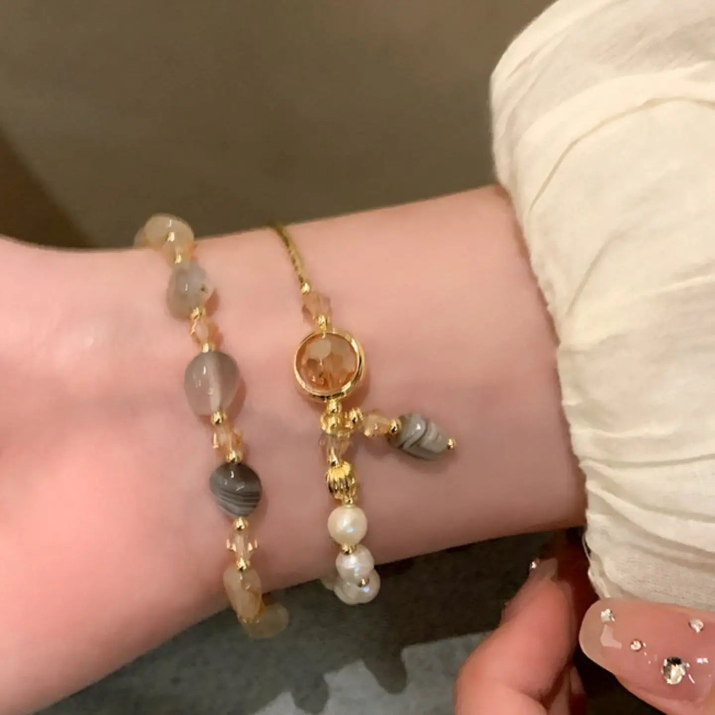 Natural Pearl & Agate Bracelet | 18K Gold Plated Copper Chain