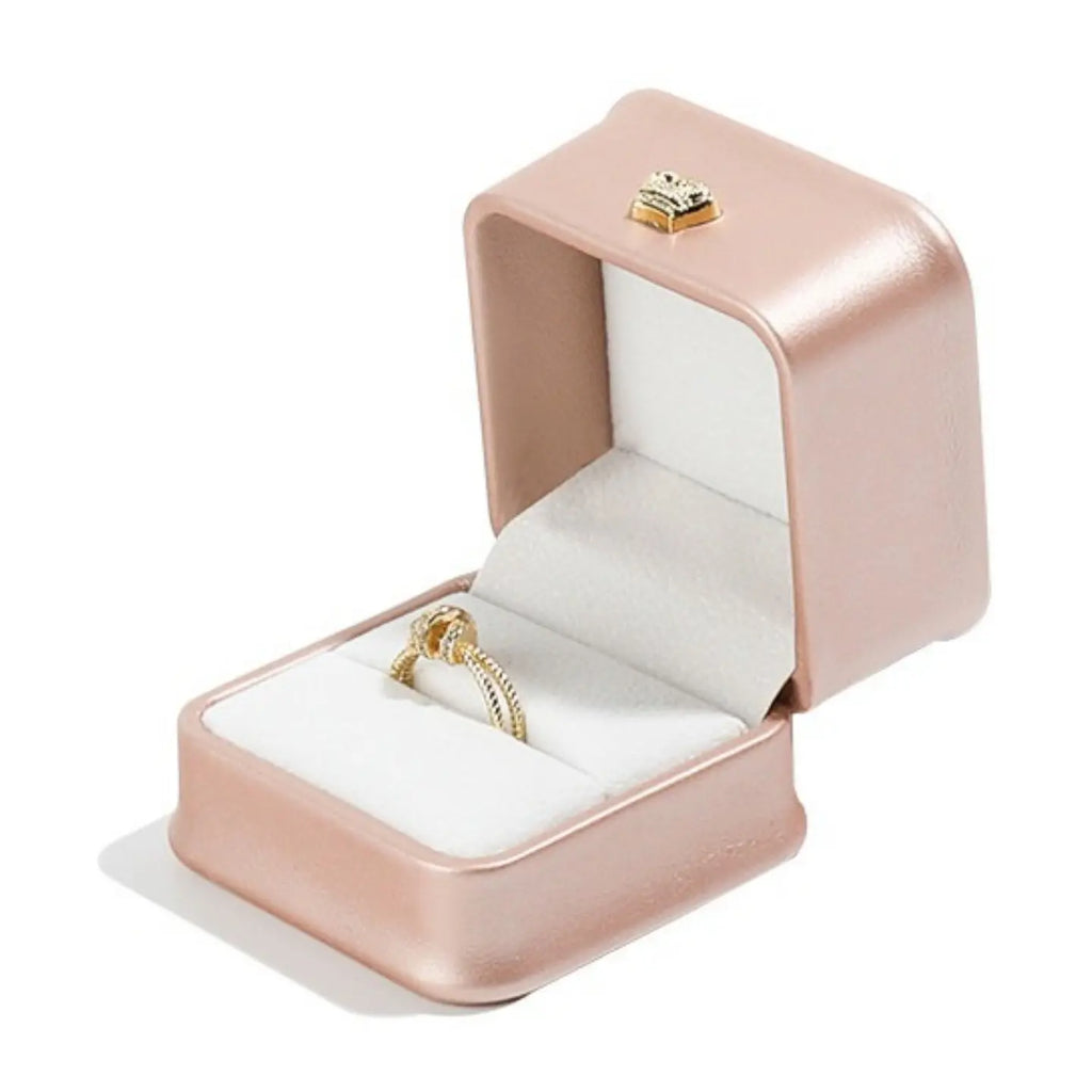 Schmuckkästchen Roségold | Geschenkbox aus PU-Leder mit Kronenverschluss — 6 Größen