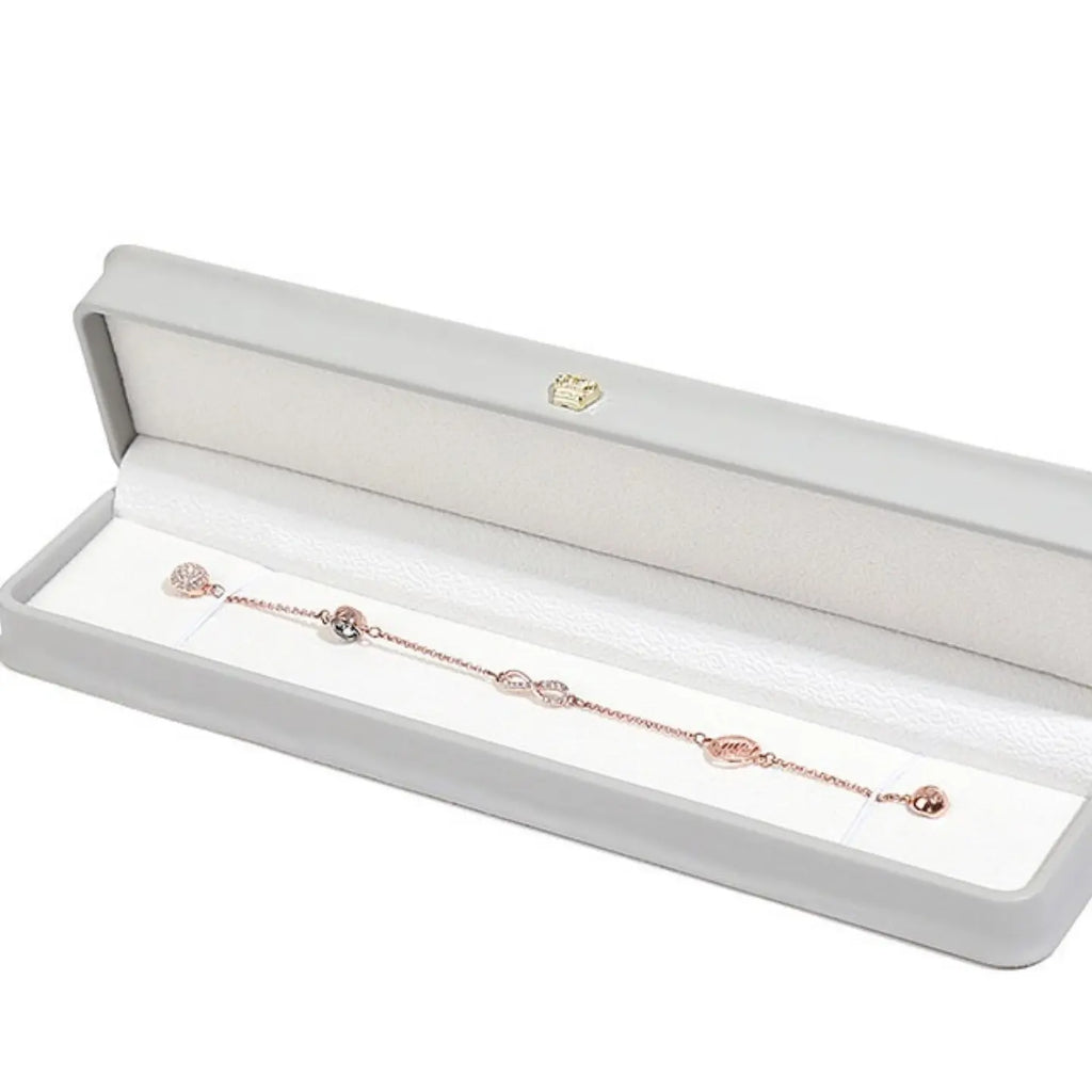 White Jewelry Box | PU Leather Crown Clasp Gift Box — 6 Sizes